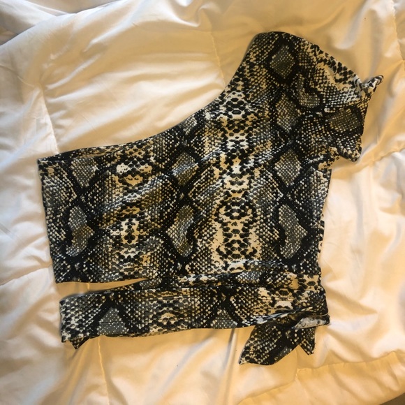 Shein One Shoulder Tie Side Snakeskin Pattern Top - Picture 1 of 7
